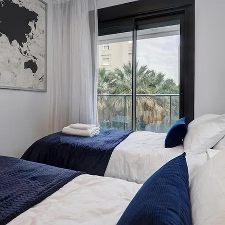 Cozy Flat In Apartment *