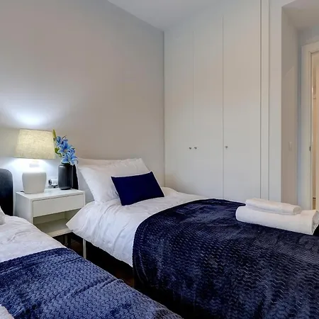 Cozy Flat In Apartment